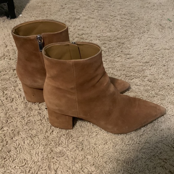 Marc Fisher | Ulani Pointy Toe Bootie - Picture 4 of 5